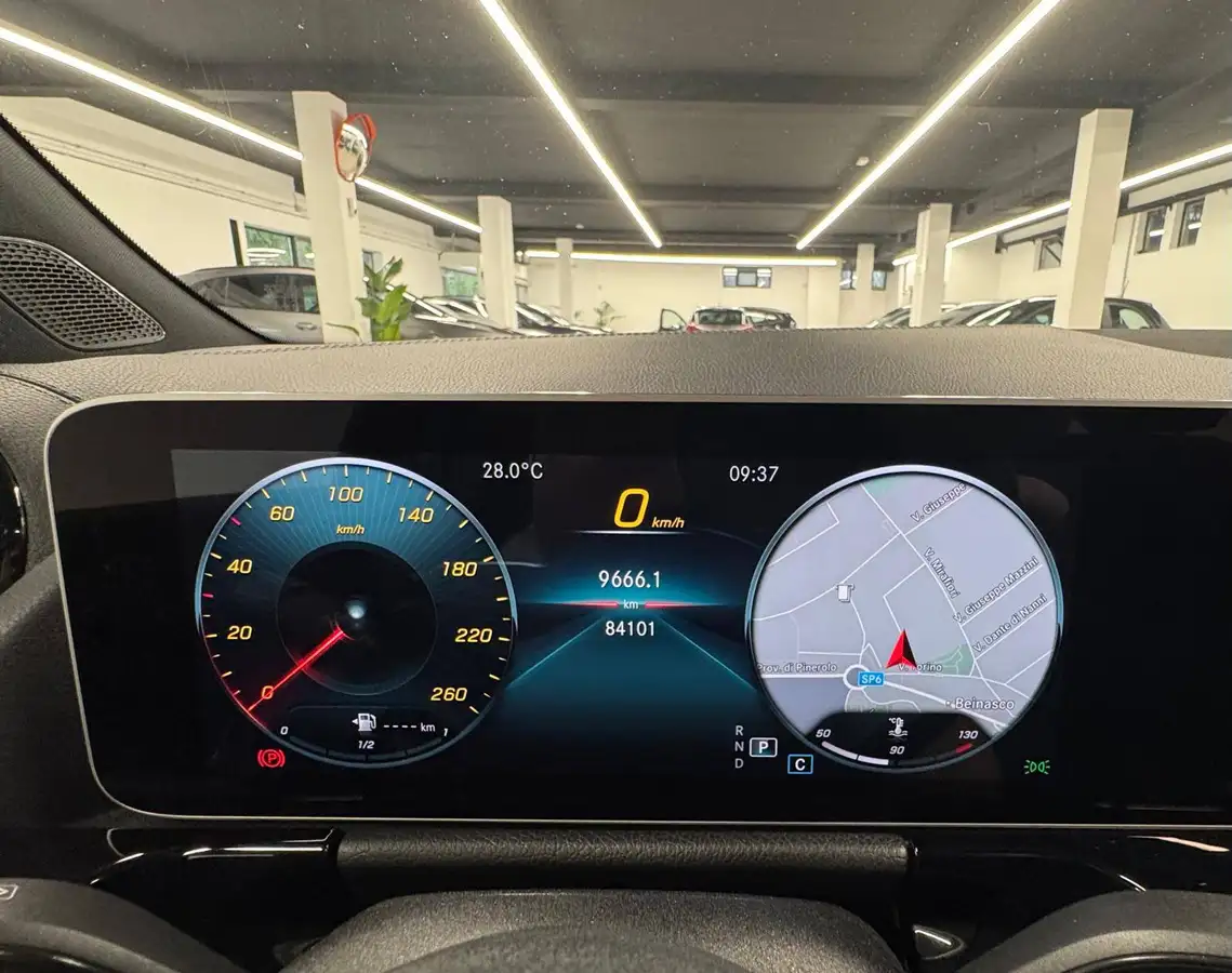 Mercedes-Benz B 220